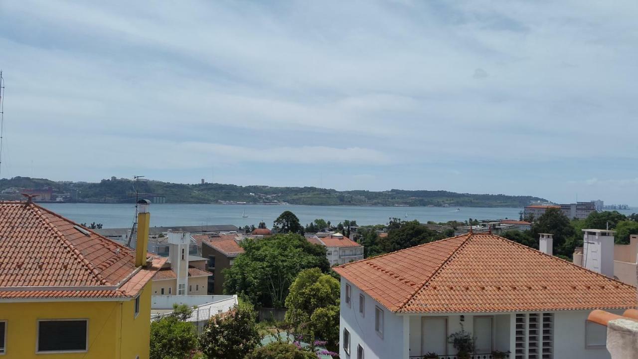 Apartamentos Tejo A Vista Лісабон Екстер'єр фото